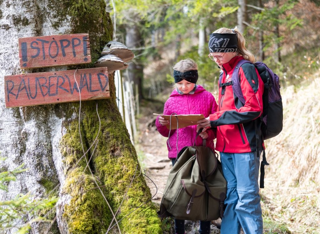 Du betrachtest gerade NEU ab Sommer 2026 Escape Trail: Katta und der Räuberwald